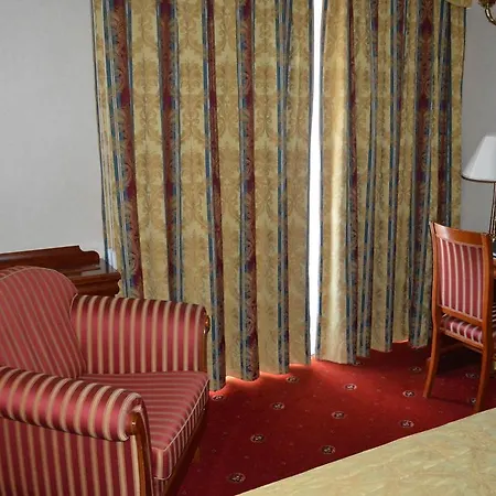 Hotel President