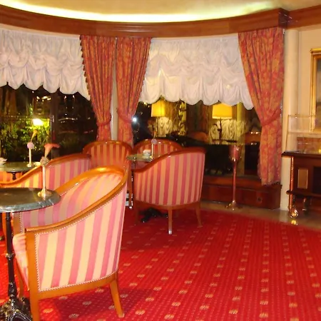 Hotel President