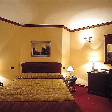 Hotel President