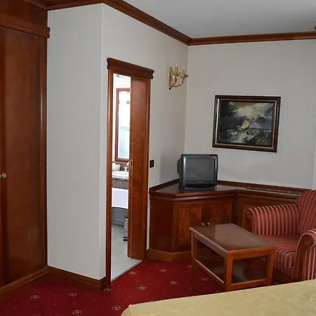 Hotel President 4*
