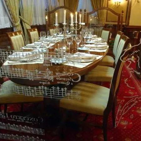 President Szálloda Zára