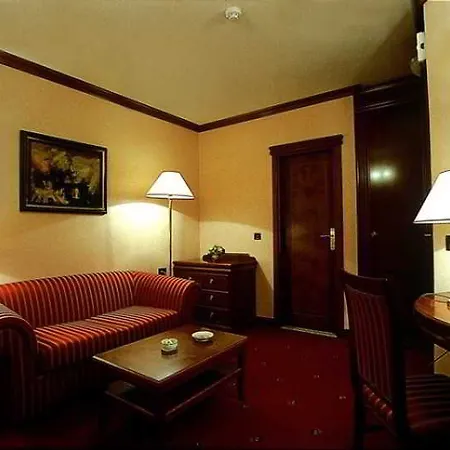 Hotel President 4*
