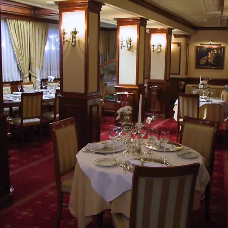 President Szálloda Zára